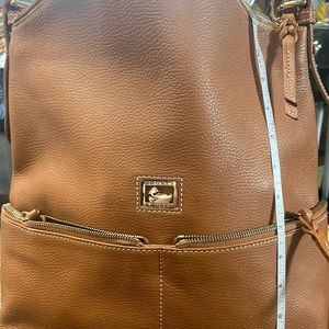Dooney & Bourke women’s hobo purse